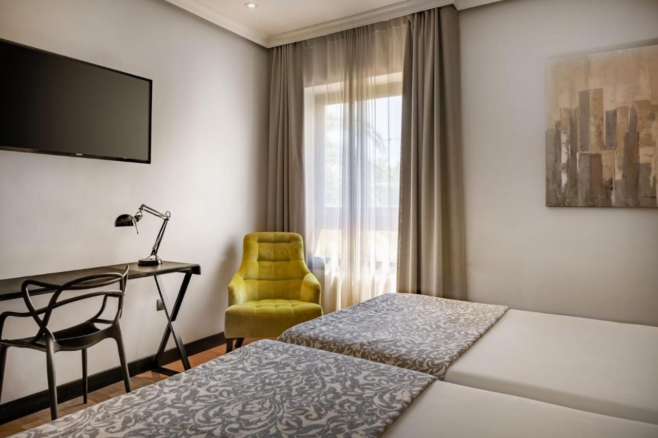 Hotel Parque Real Сиудад Реал Екстериор снимка