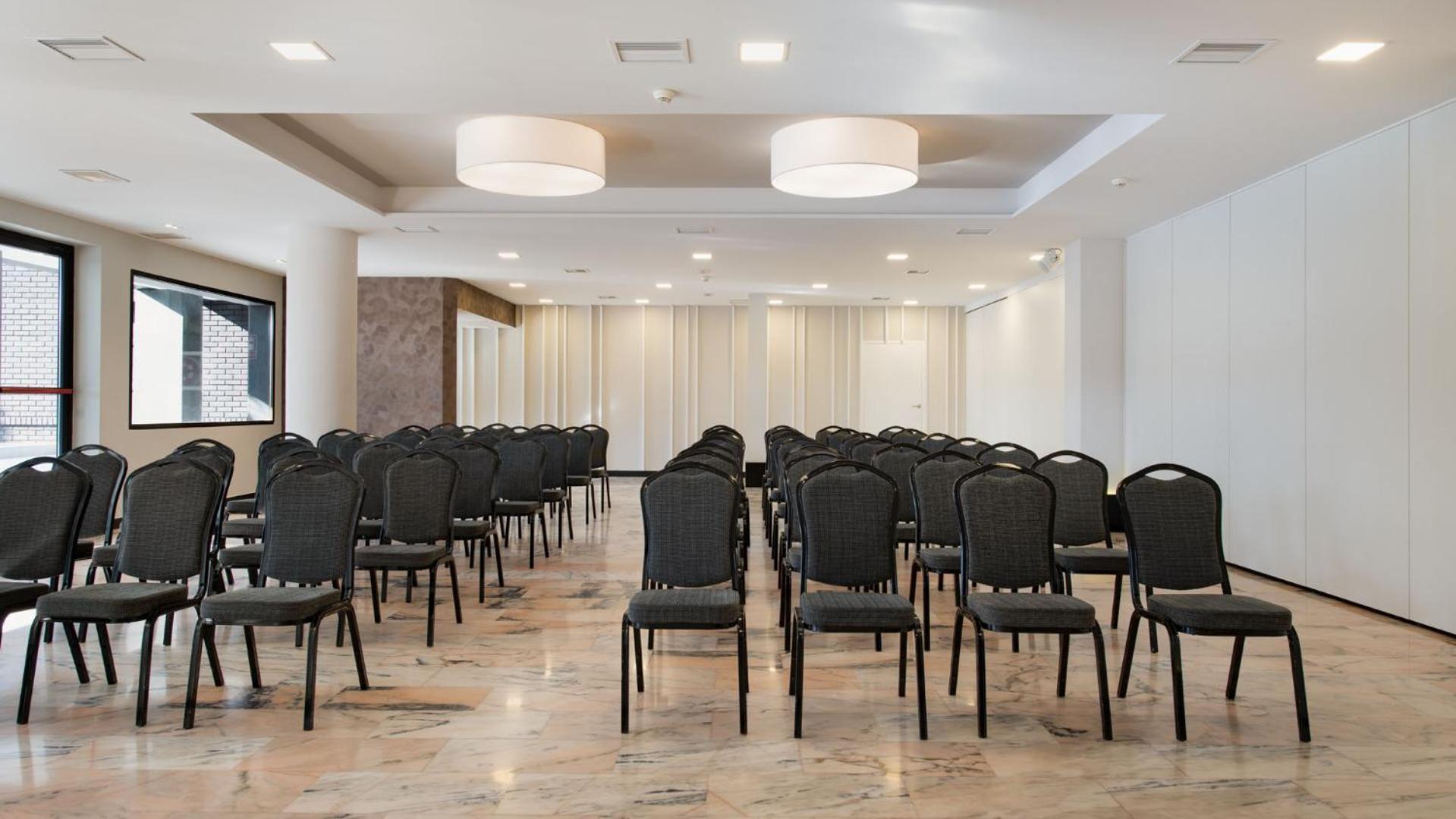 Hotel Parque Real Сиудад Реал Екстериор снимка