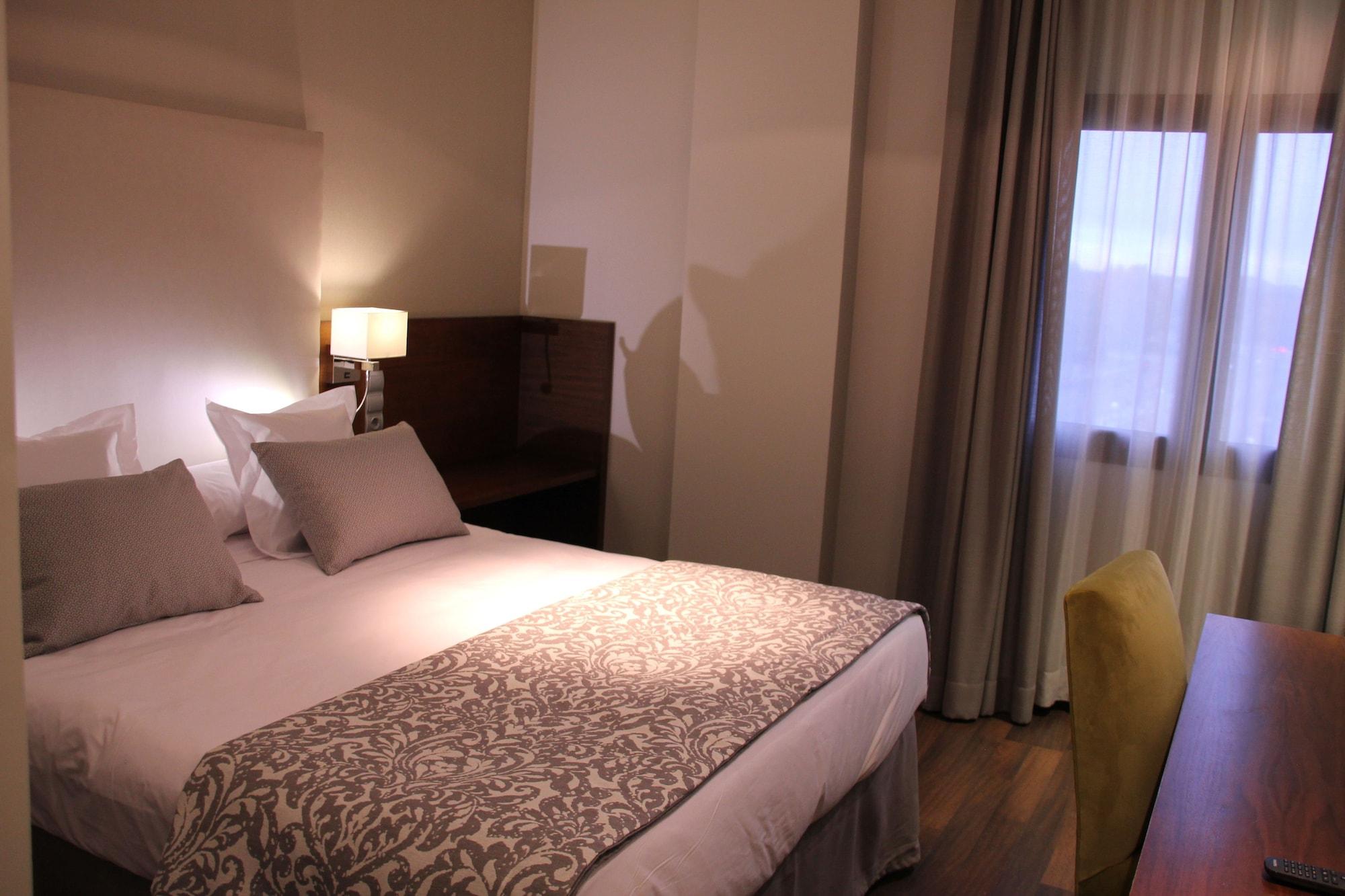 Hotel Parque Real Сиудад Реал Екстериор снимка