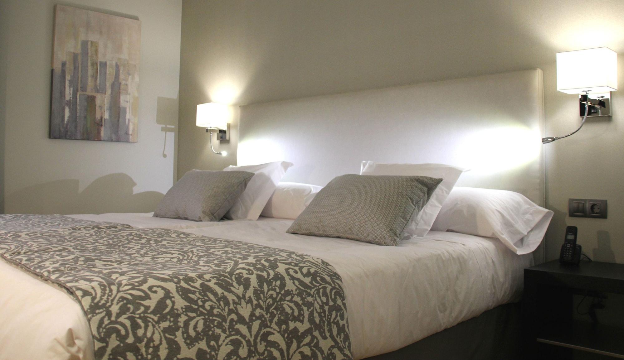 Hotel Parque Real Сиудад Реал Екстериор снимка