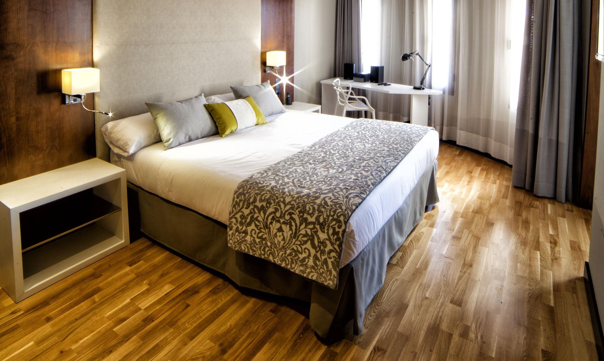 Hotel Parque Real Сиудад Реал Екстериор снимка